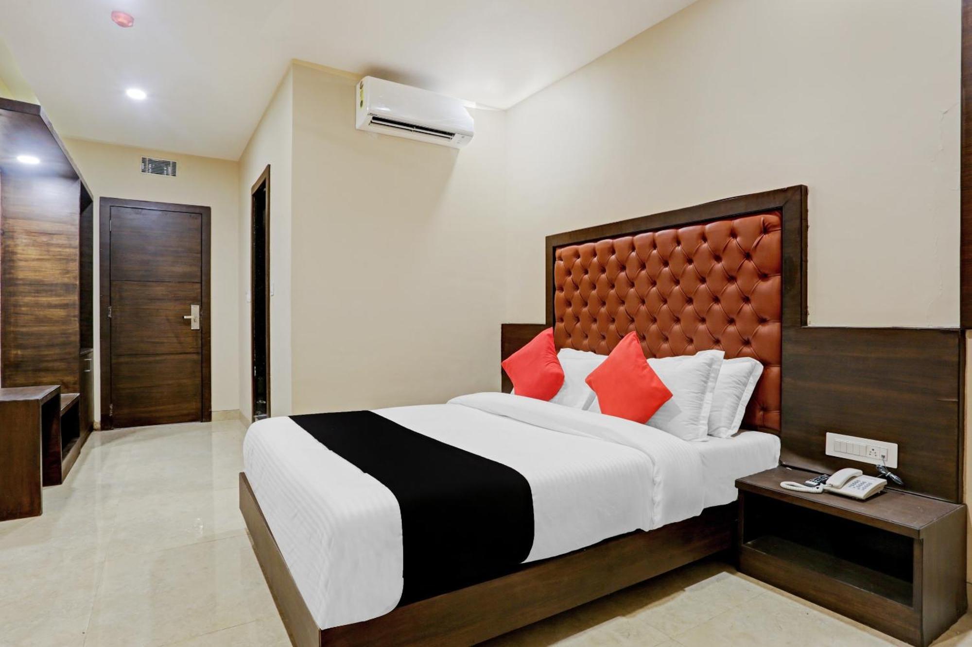 Capital O 80951 Hotel Vertigo Suite Bombay Exterior foto