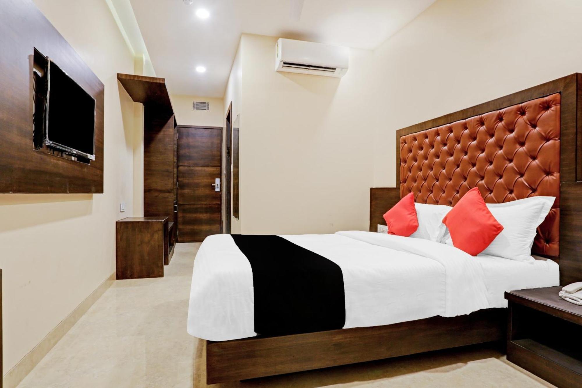 Capital O 80951 Hotel Vertigo Suite Bombay Exterior foto